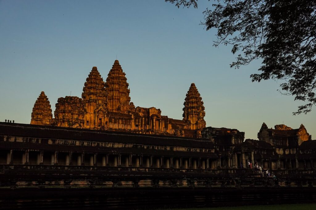 ST (Standard) Cambodia – Khong ខុង