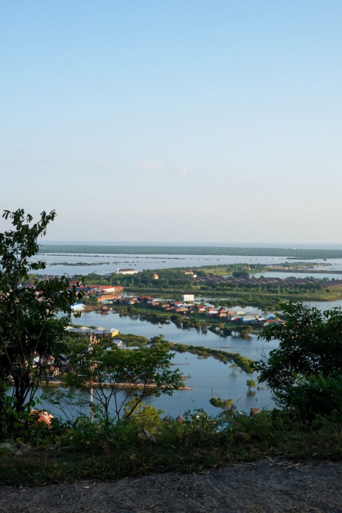 ST (Standard) Cambodia – Khong ខុង
